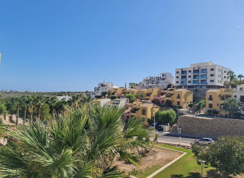 Resale - Chalet - Orihuela Costa - Campos de Golf