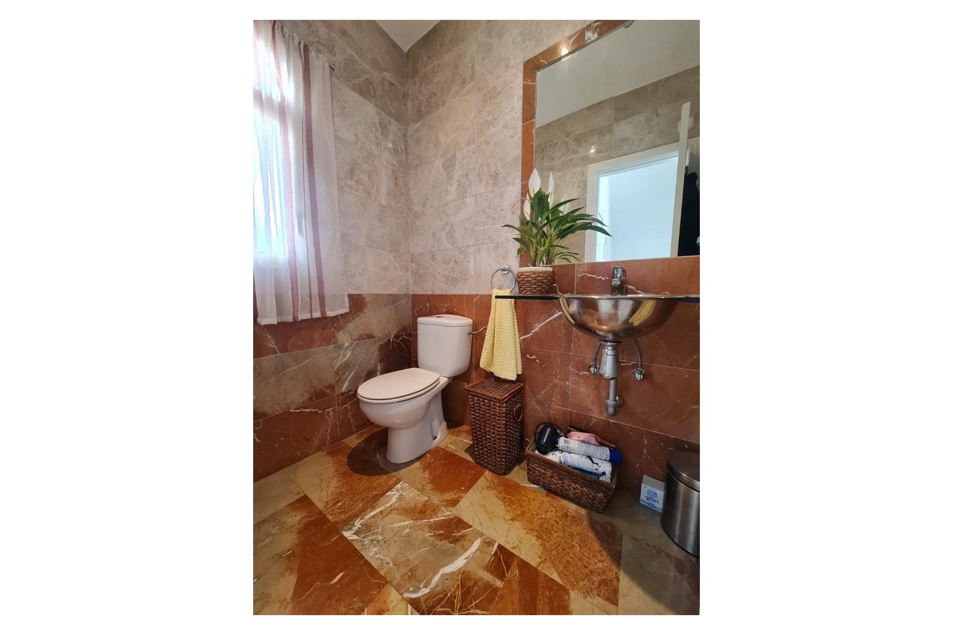 Resale - Chalet - Orihuela Costa - Campos de Golf
