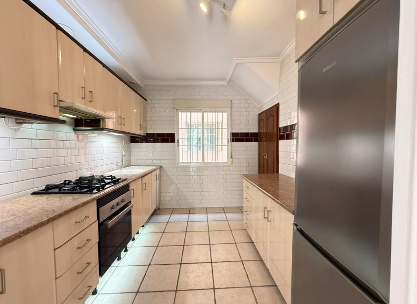 Resale - Chalet - Orihuela Costa - Playa Flamenca