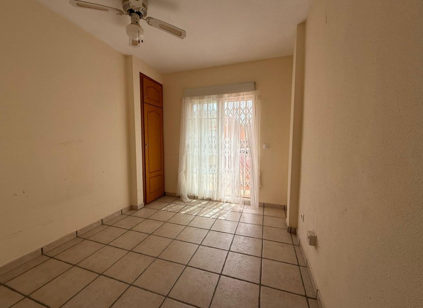 Resale - Chalet - Orihuela Costa - Playa Flamenca