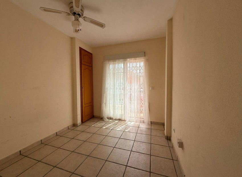 Resale - Chalet - Orihuela Costa - Playa Flamenca