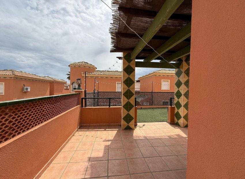 Resale - Chalet - Orihuela Costa - Playa Flamenca