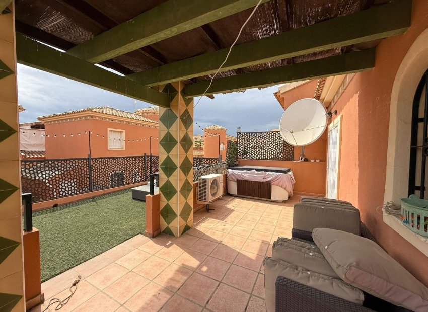 Resale - Chalet - Orihuela Costa - Playa Flamenca