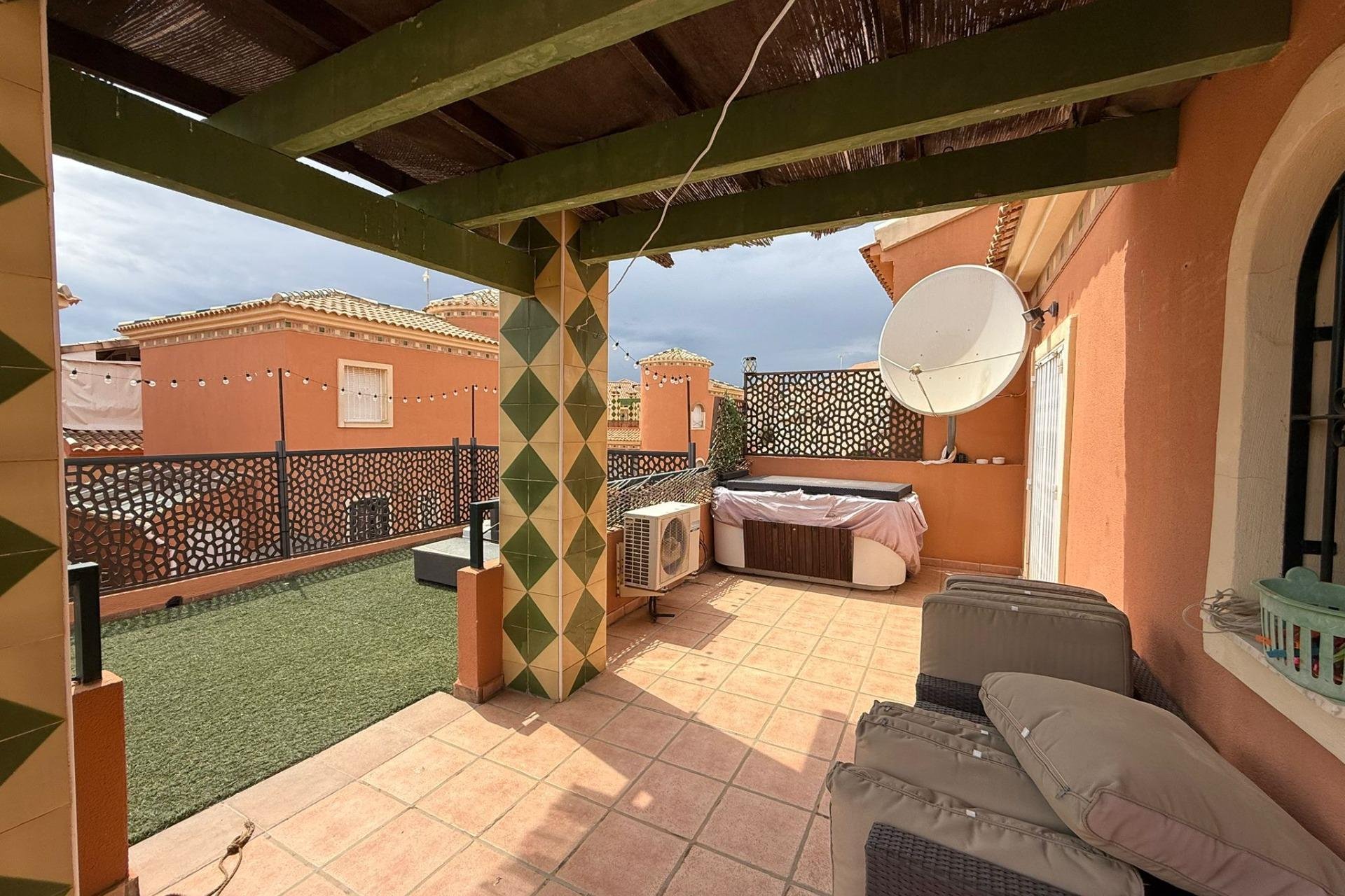 Resale - Chalet - Orihuela Costa - Playa Flamenca