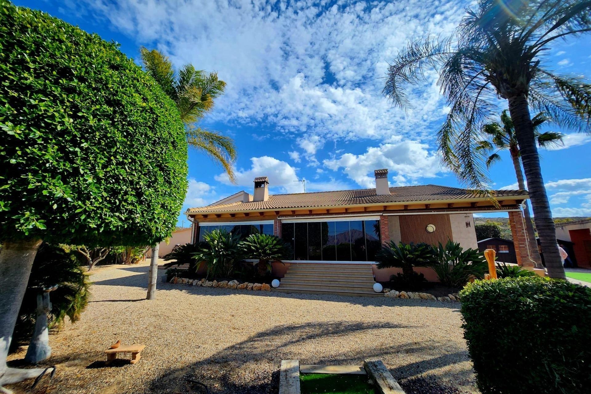 Resale - Chalet - Orihuela - Molins-Campaneta-San Bartolomé