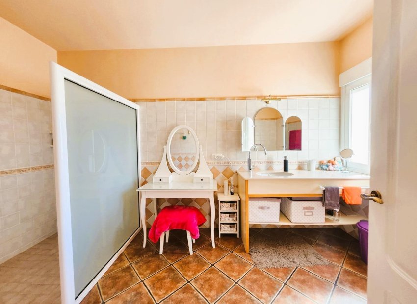 Resale - Chalet - Orihuela - Molins-Campaneta-San Bartolomé