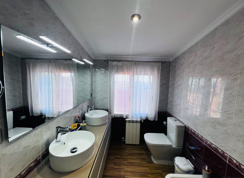 Resale - Chalet - Peña las aguilas - Peña de Las Águilas