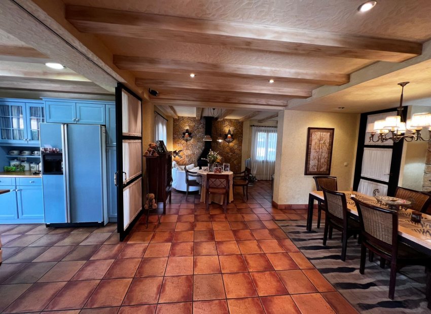 Resale - Chalet - Perleta - Maitino-Perleta