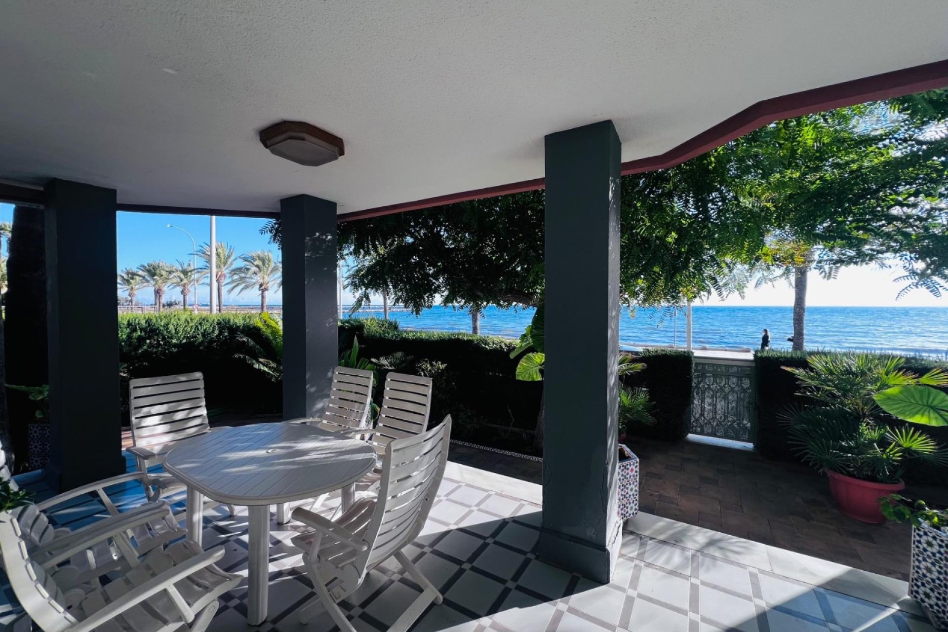 Resale - Chalet - Santa Pola - Santiago bernabeu