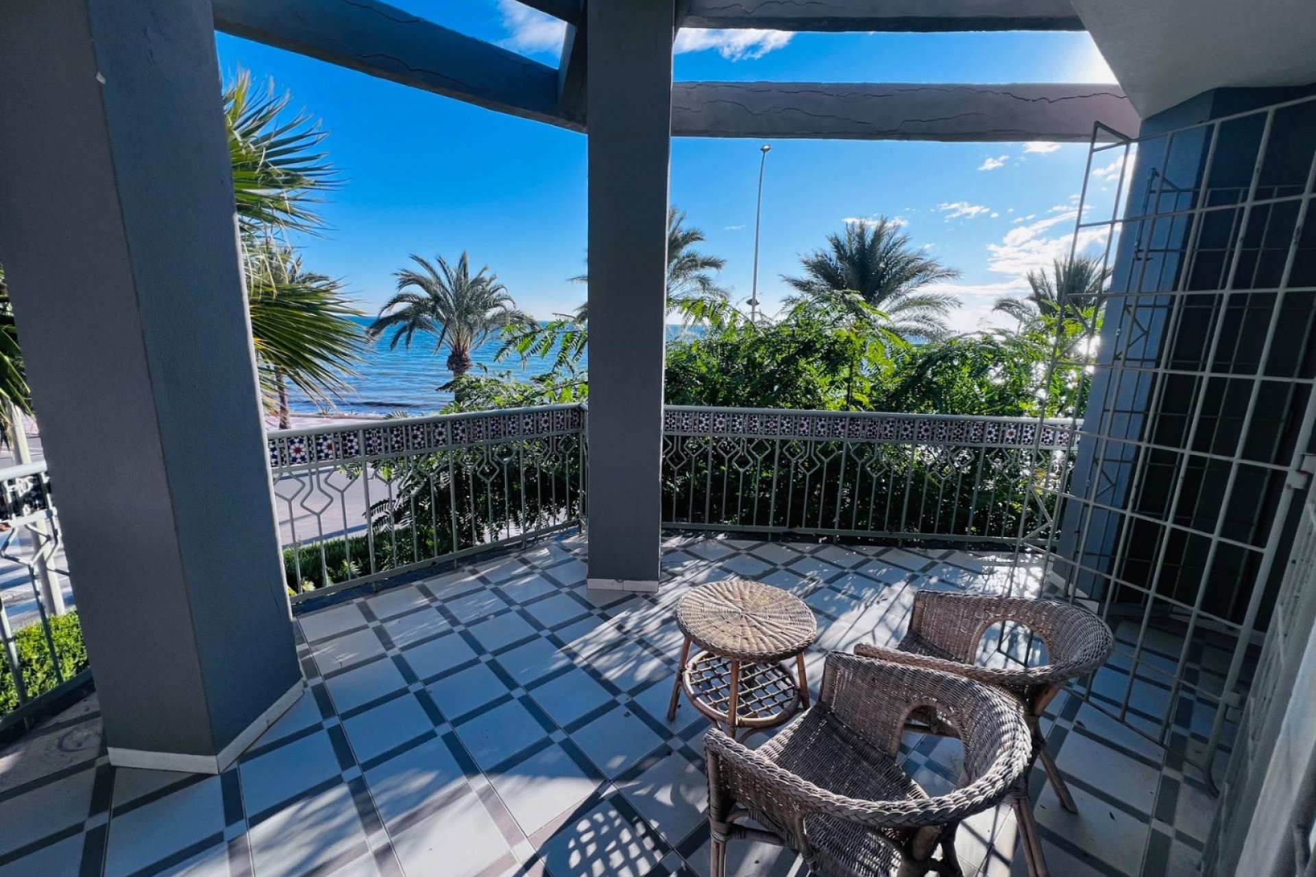 Resale - Chalet - Santa Pola - Santiago bernabeu