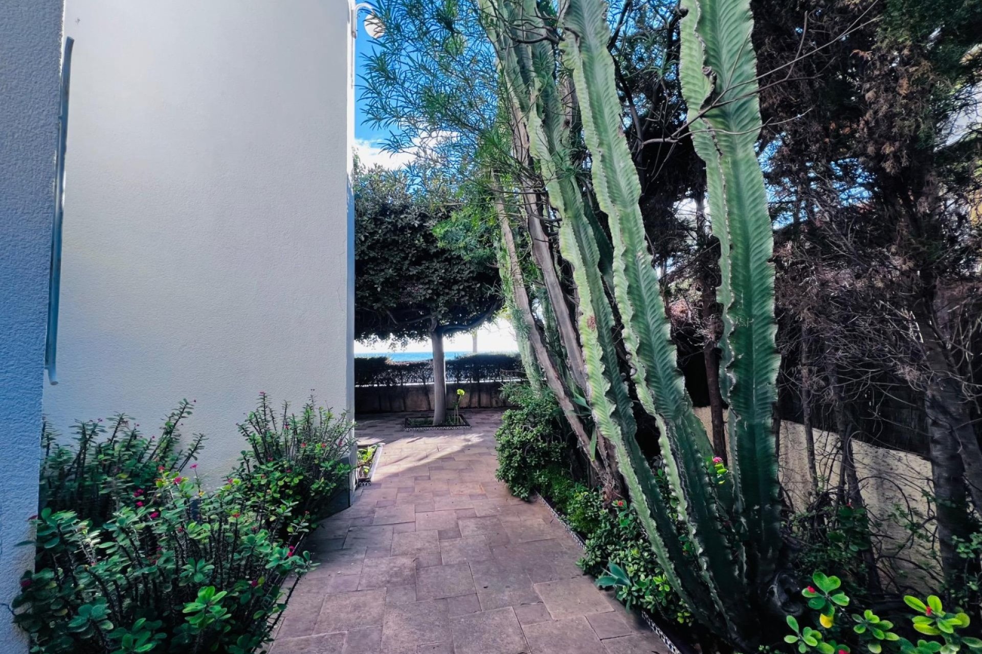 Resale - Chalet - Santa Pola - Santiago bernabeu