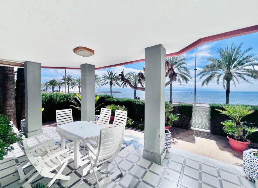 Resale - Chalet - Santa Pola - Santiago bernabeu