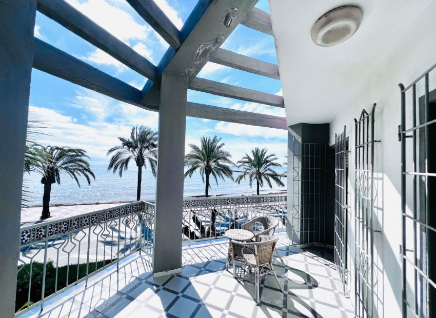 Resale - Chalet - Santa Pola - Santiago bernabeu