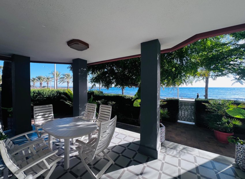 Resale - Chalet - Santa Pola - Santiago bernabeu