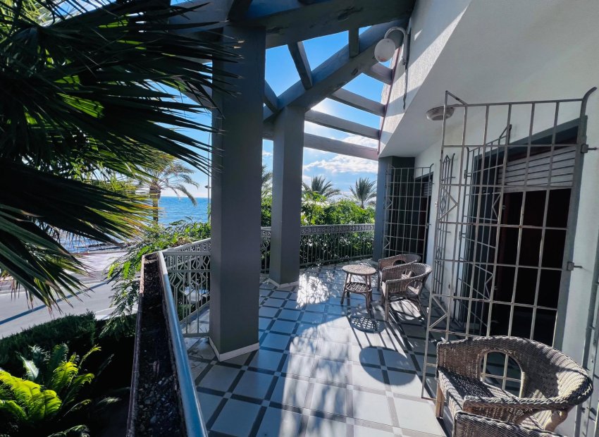 Resale - Chalet - Santa Pola - Santiago bernabeu