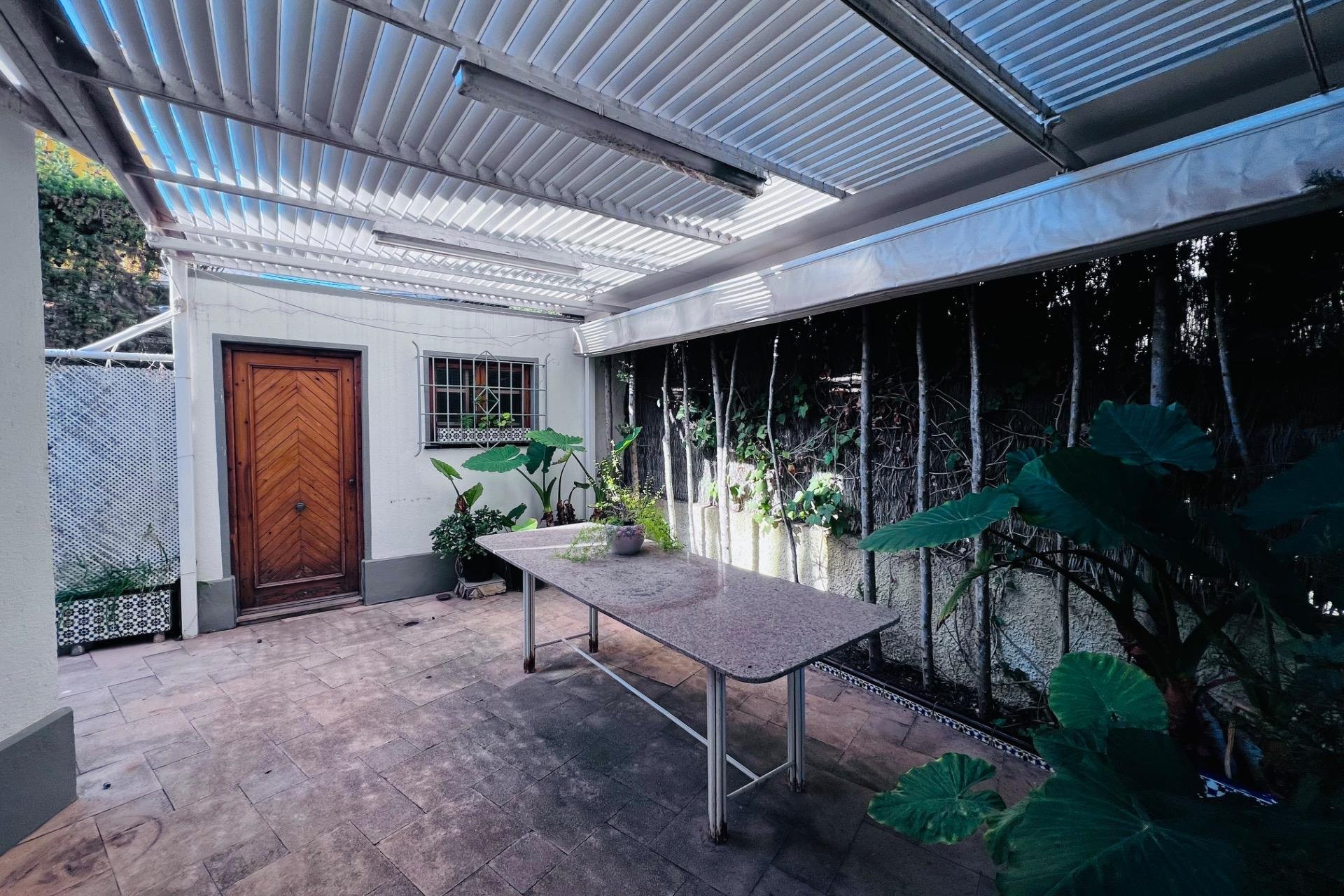 Resale - Chalet - Santa Pola - Santiago bernabeu