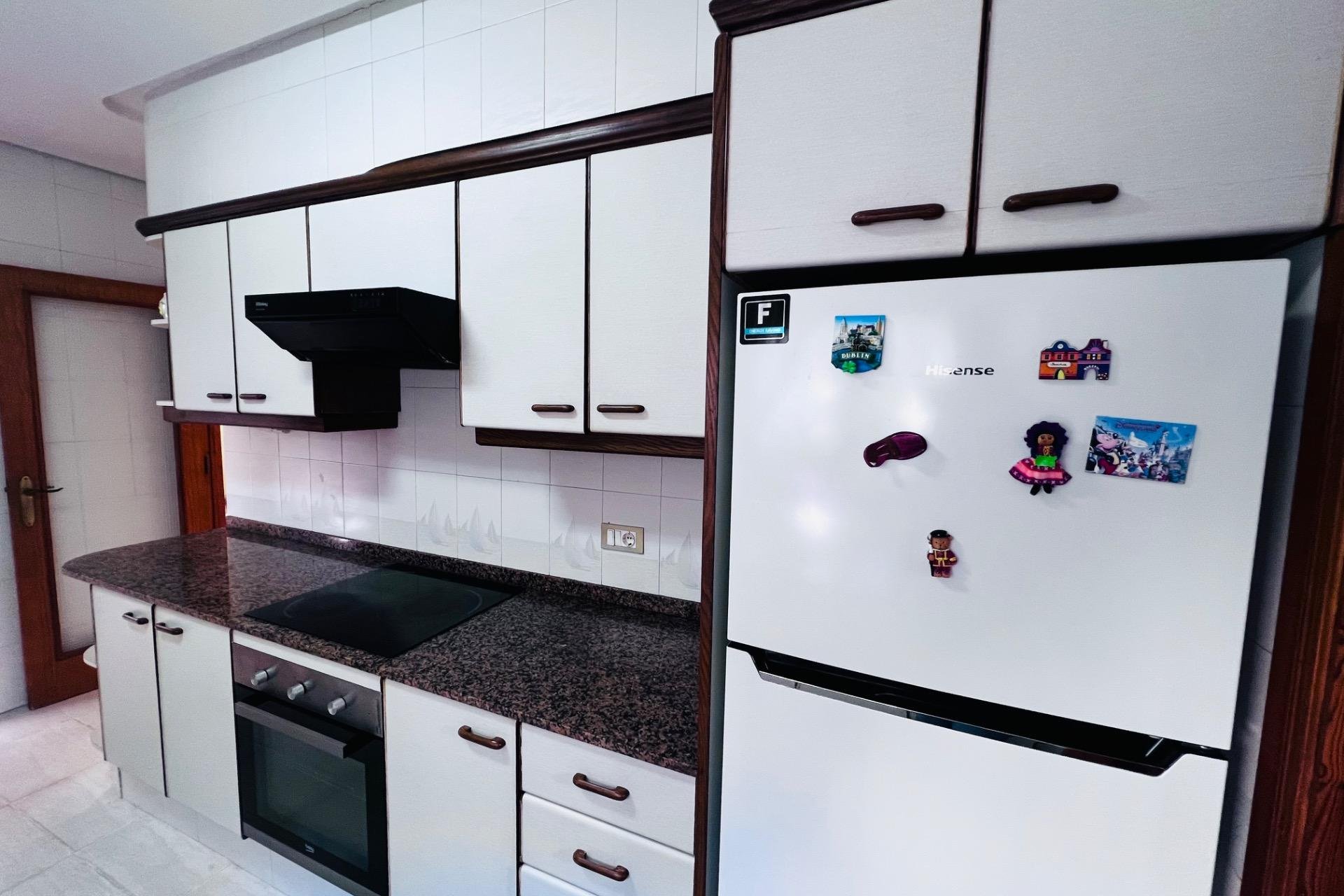 Resale - Chalet - Santa Pola - Santiago bernabeu