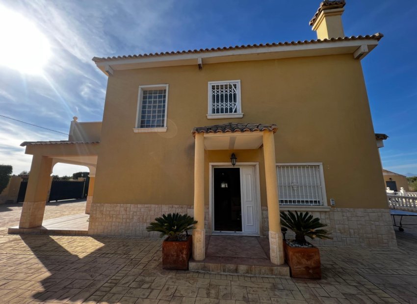 Resale - Chalet - Torrellano
