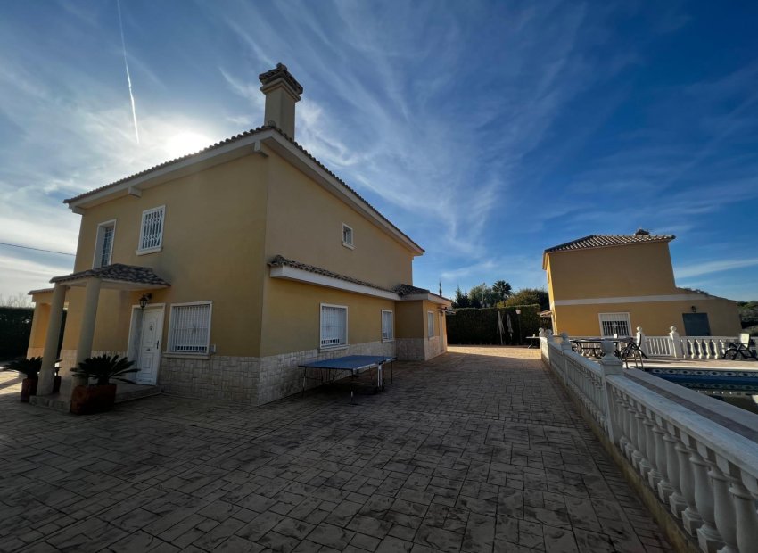 Resale - Chalet - Torrellano
