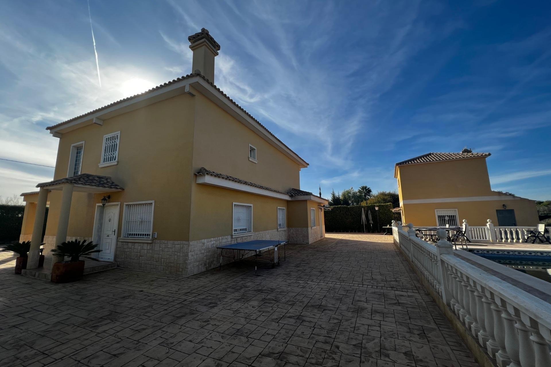 Resale - Chalet - Torrellano