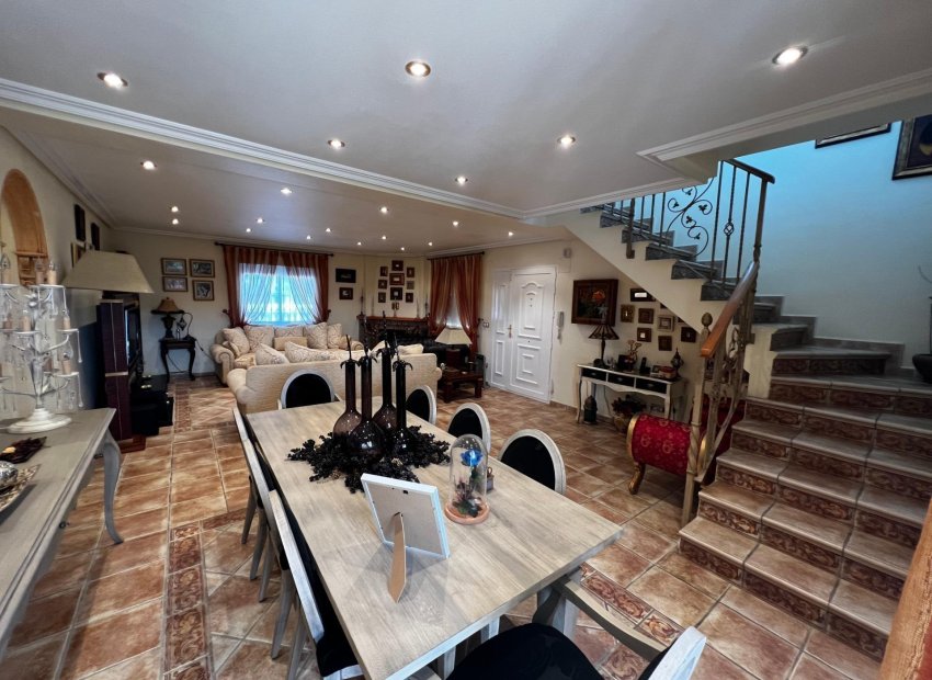 Resale - Chalet - Torrellano