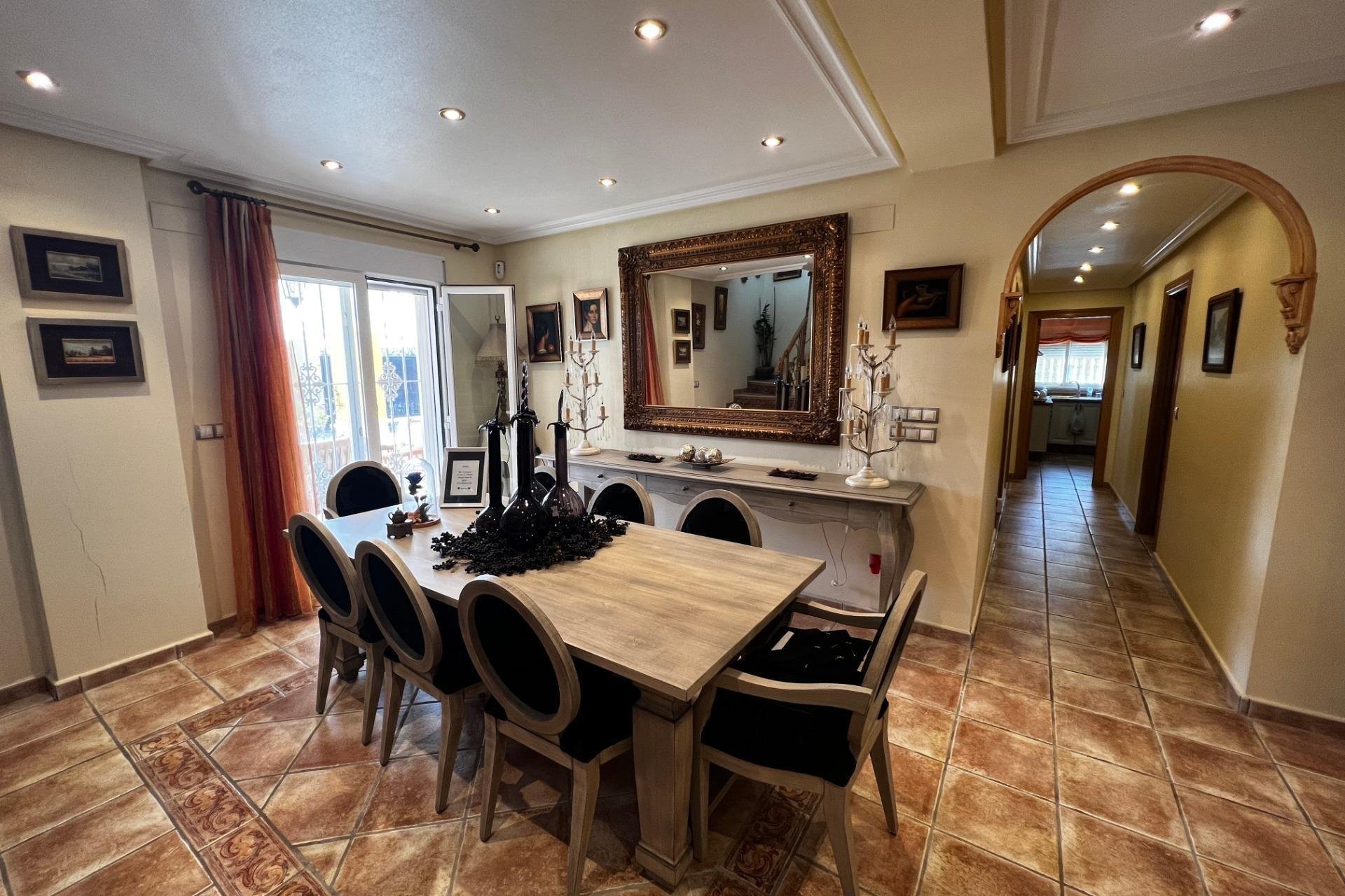 Resale - Chalet - Torrellano