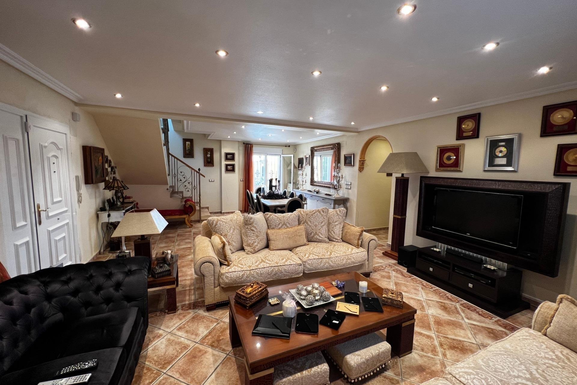 Resale - Chalet - Torrellano