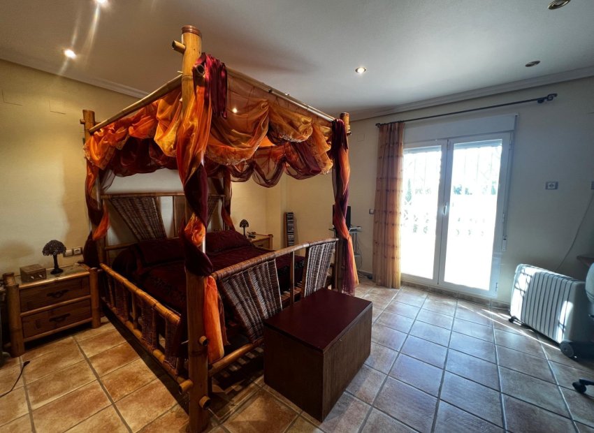 Resale - Chalet - Torrellano