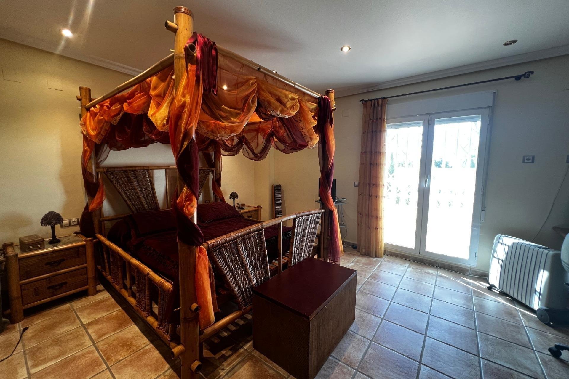 Resale - Chalet - Torrellano