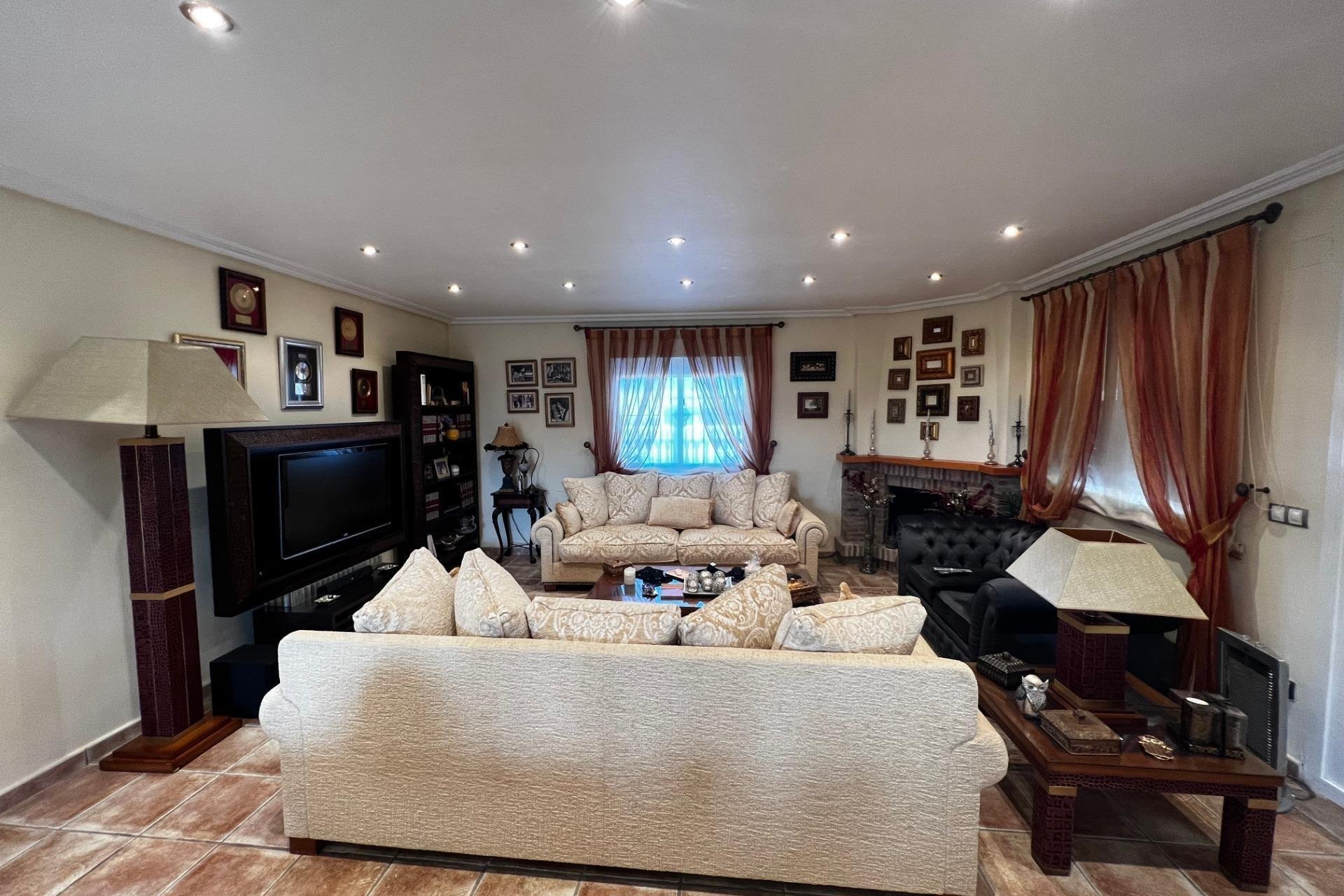 Resale - Chalet - Torrellano