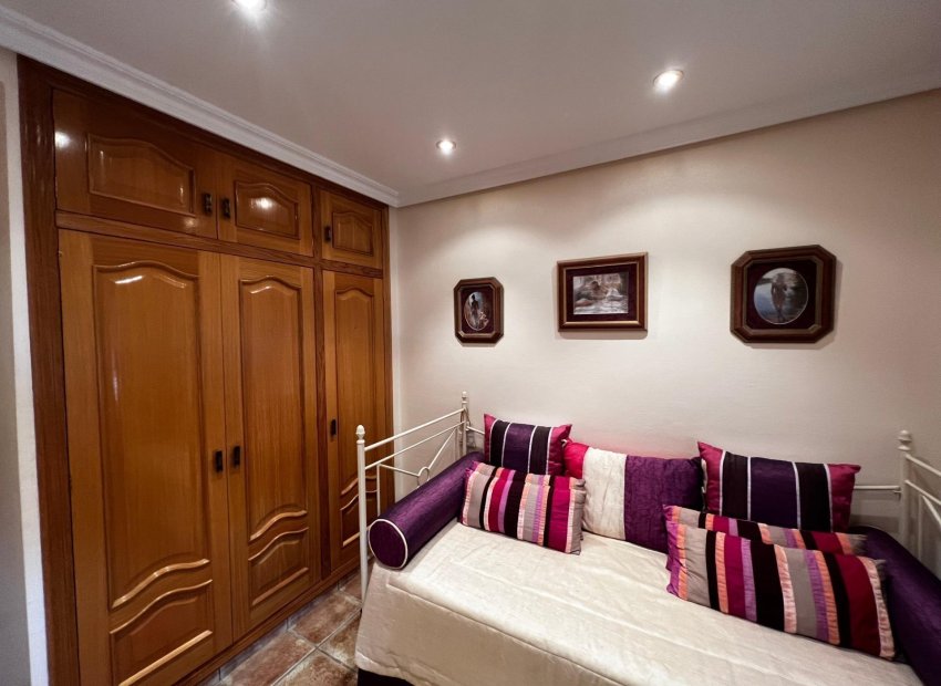 Resale - Chalet - Torrellano
