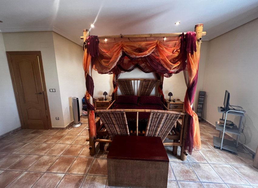 Resale - Chalet - Torrellano