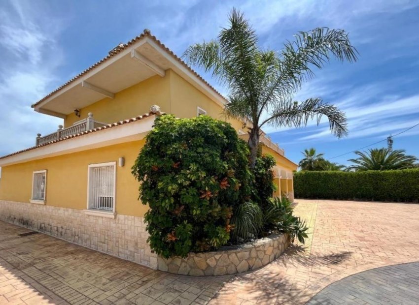 Resale - Chalet - Torrellano