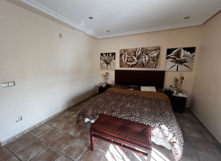 Resale - Chalet - Torrellano