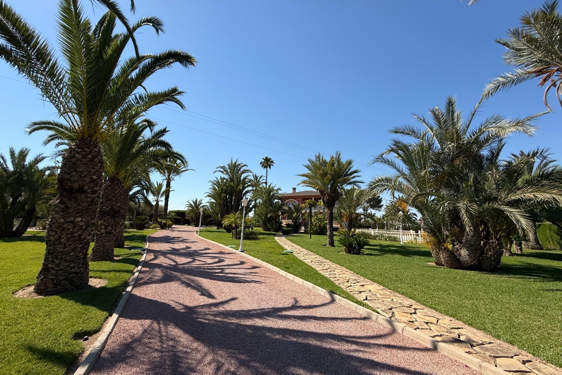 Resale - Chalet - Valverde (Alicante) - Valverde