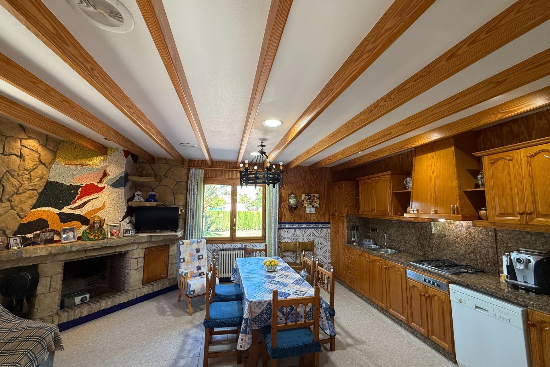 Resale - Chalet - Valverde (Alicante) - Valverde