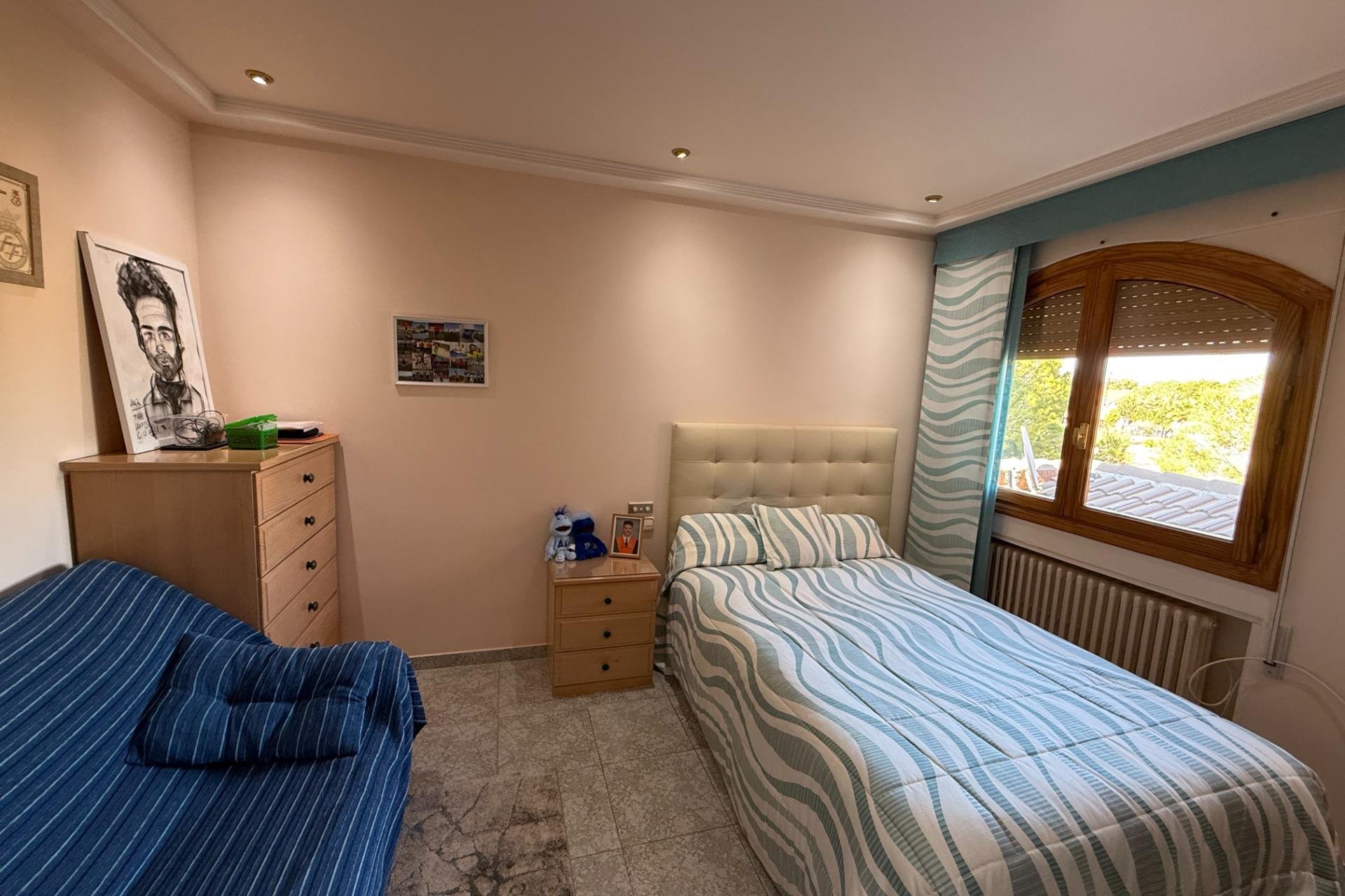 Resale - Chalet - Valverde (Alicante) - Valverde