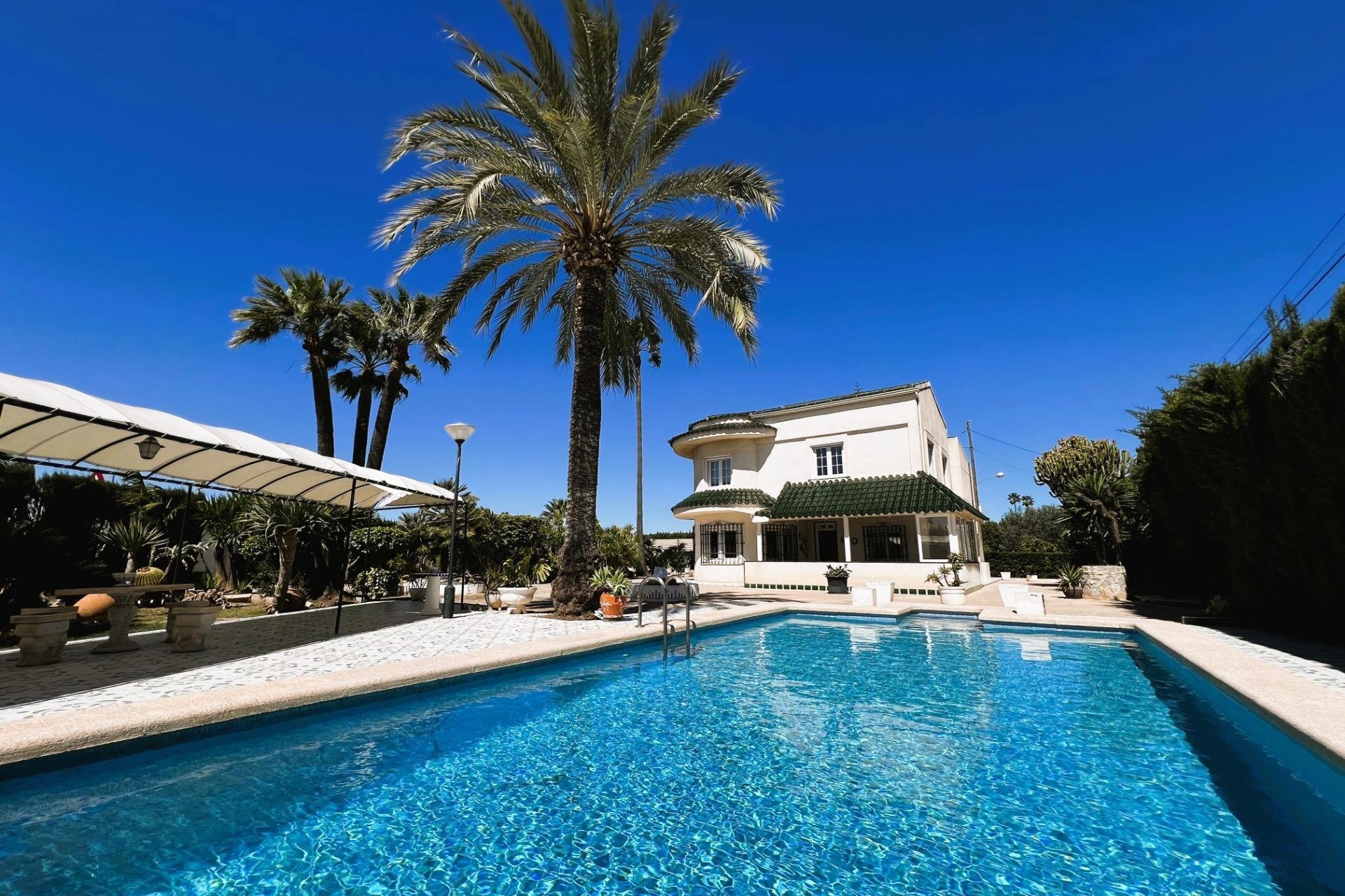 Resale - Chalet - Valverde (Alicante) - Valverde