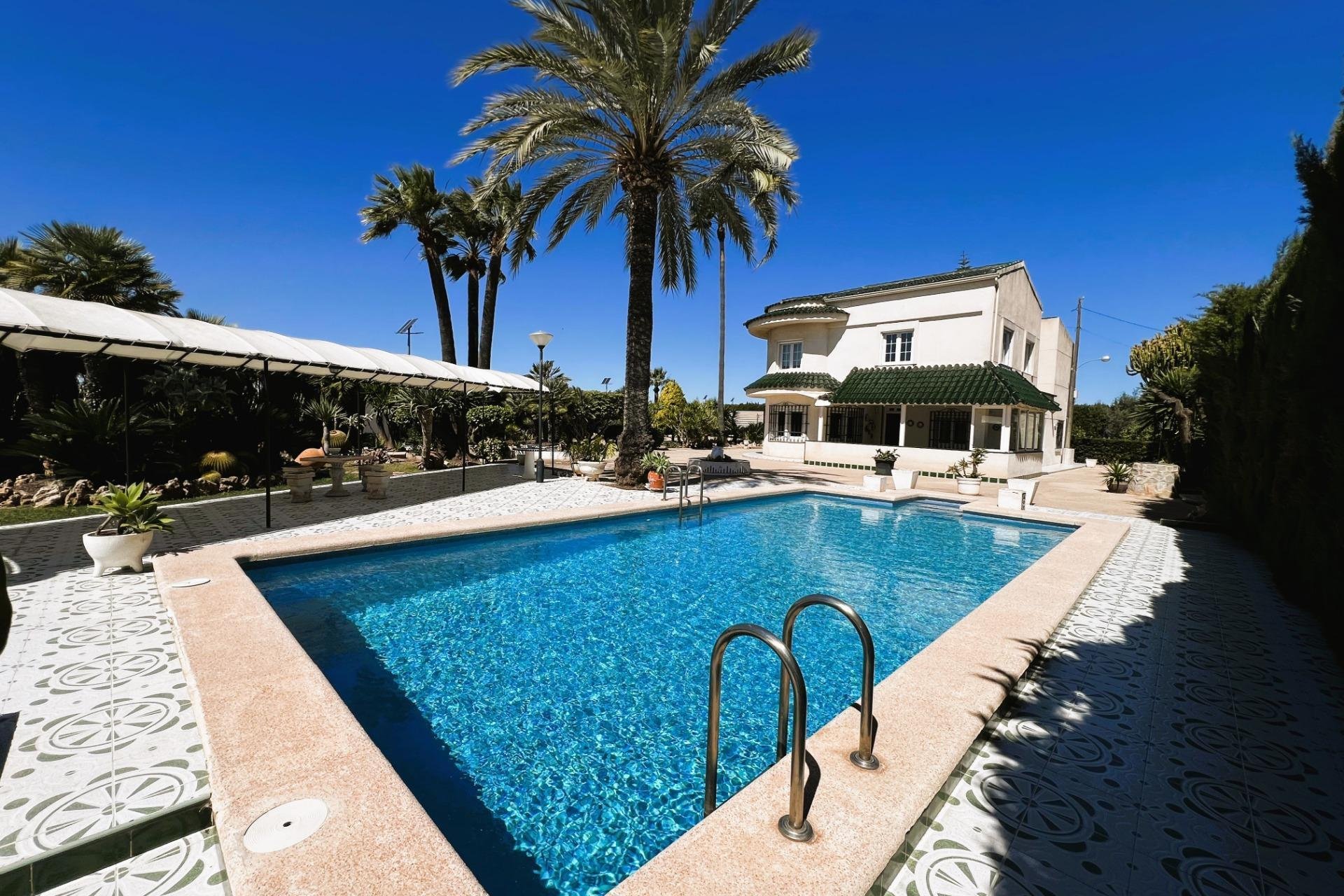 Resale - Chalet - Valverde (Alicante) - Valverde