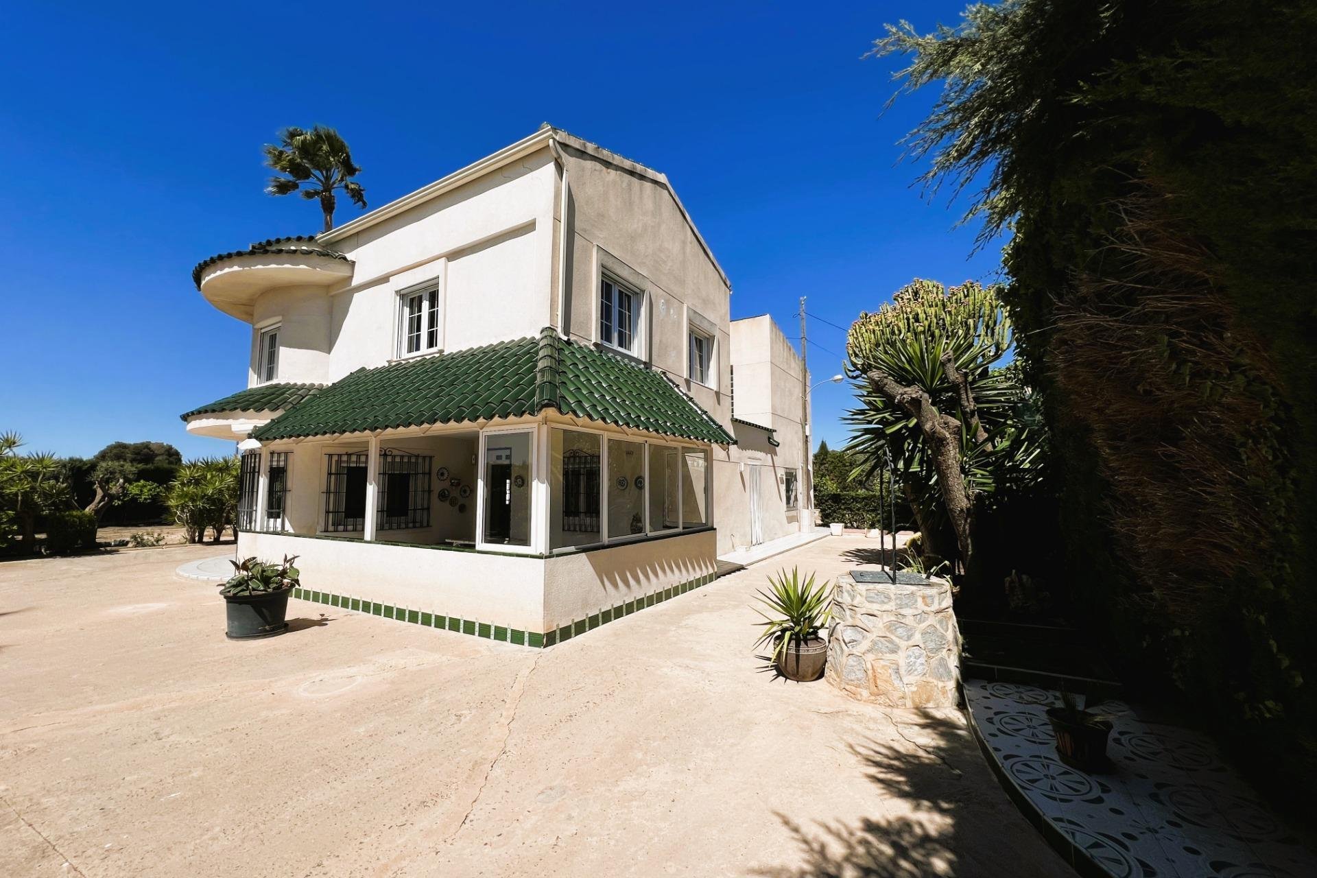 Resale - Chalet - Valverde (Alicante) - Valverde