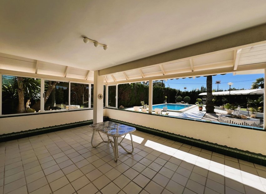 Resale - Chalet - Valverde (Alicante) - Valverde