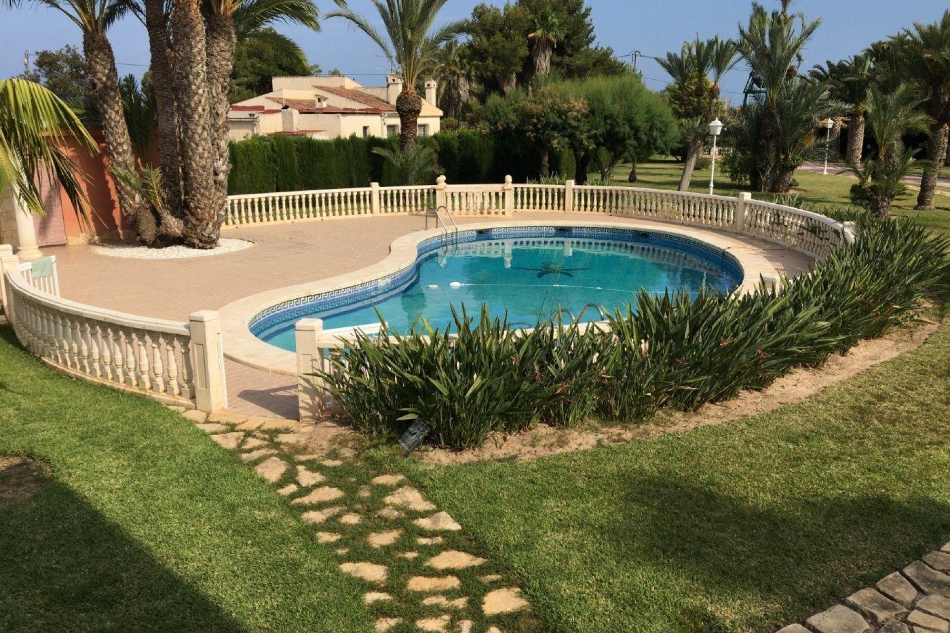 Resale - Chalet - Valverde (Alicante) - Valverde