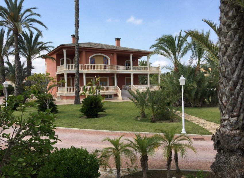 Resale - Chalet - Valverde (Alicante) - Valverde