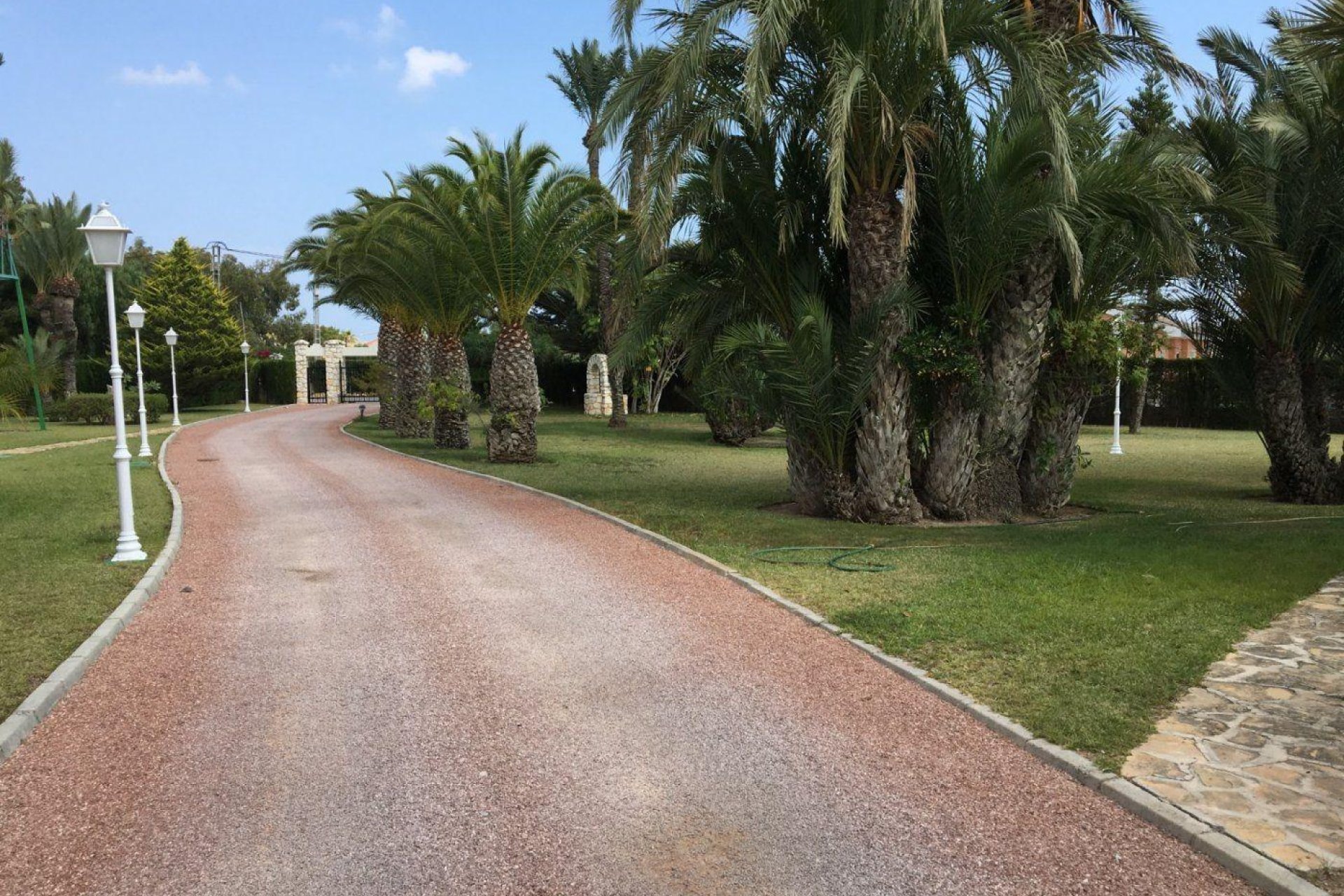 Resale - Chalet - Valverde (Alicante) - Valverde
