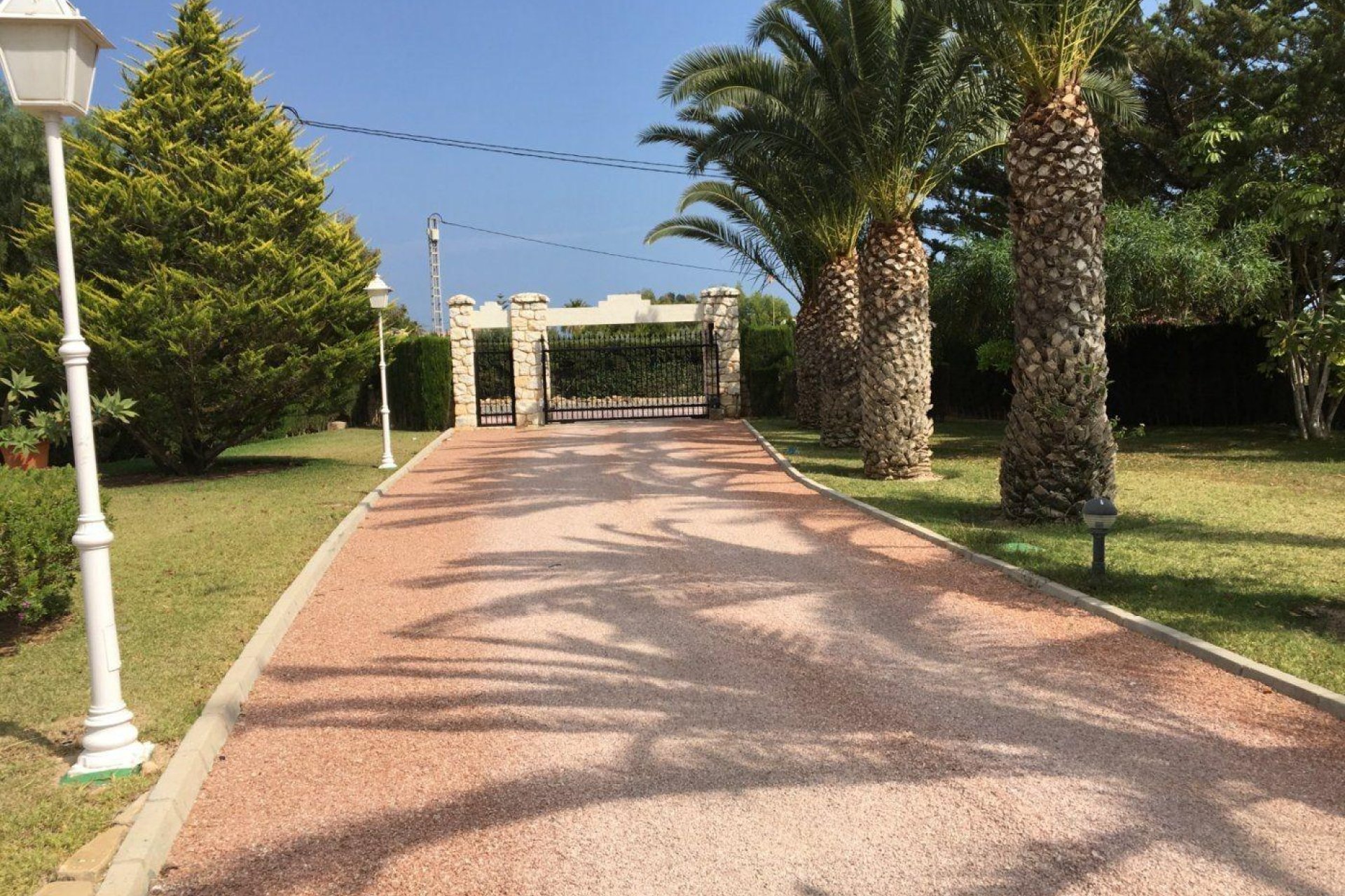 Resale - Chalet - Valverde (Alicante) - Valverde