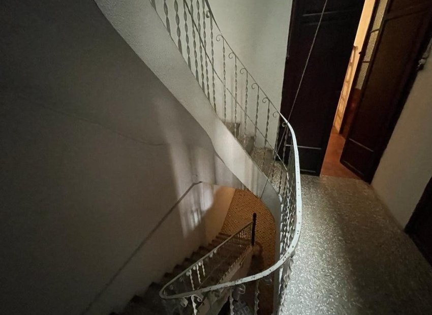 Resale - Edificio - Elche - Centro