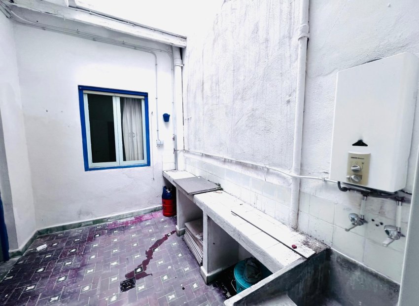 Resale - Edificio - Santa Pola - Playa Levante