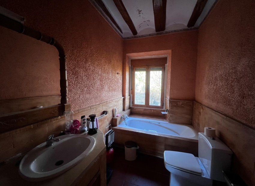 Resale - Finca rústica - Bocairent - Sierra de Mariola