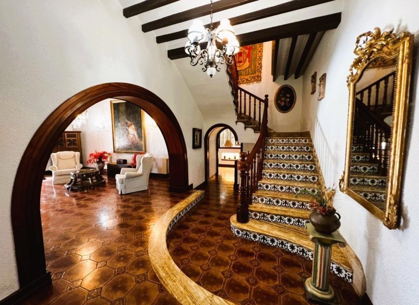 Resale - Finca rústica - Novelda - SERRETA