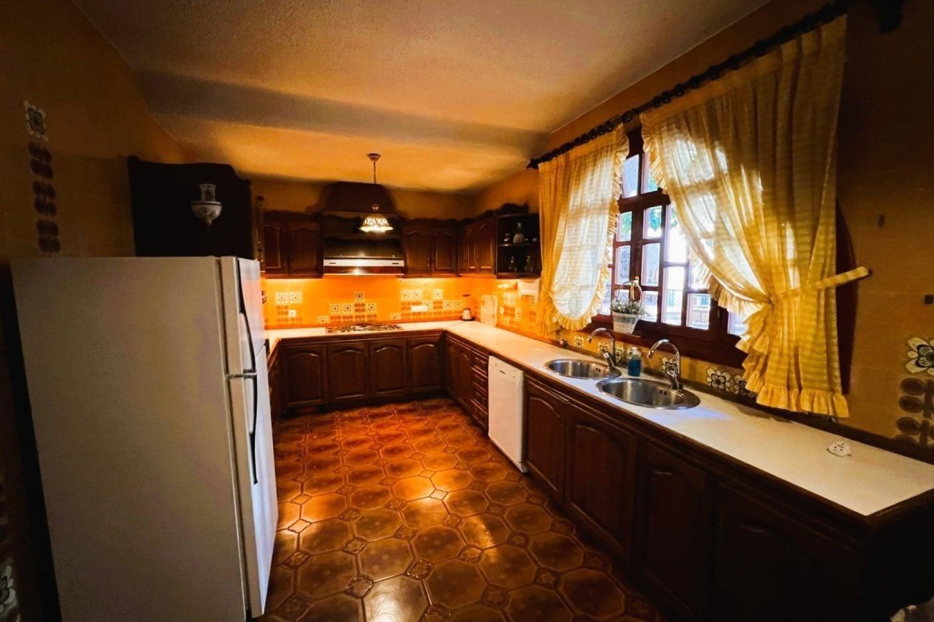 Resale - Finca rústica - Novelda - SERRETA